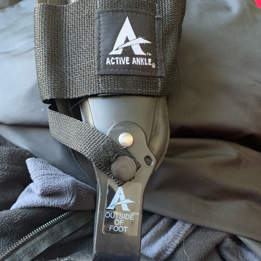 Ankle braces